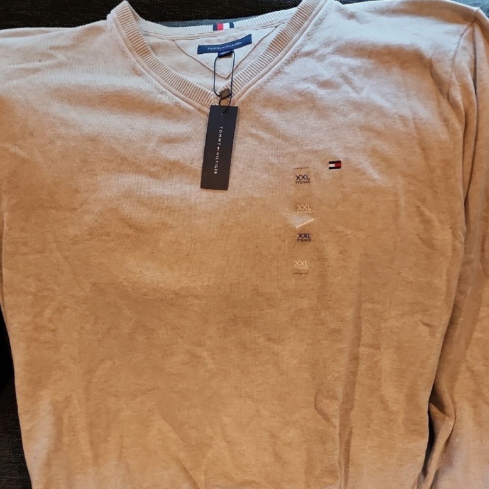 Tommy Hilfiger Tan V-Neck Sweater Classic Design